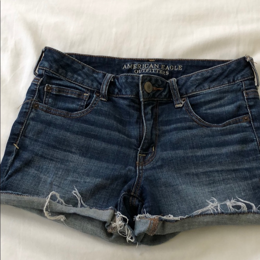 AMERICAN EAGLE JEAN SHORT CUT OFF mid rise size 10